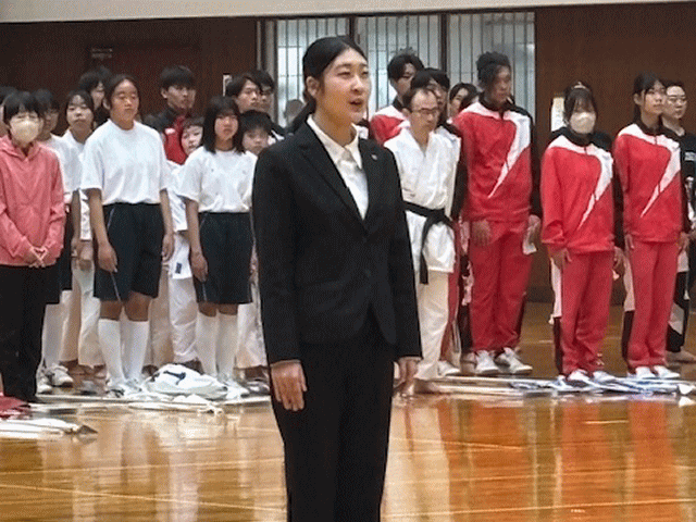 第79回西宮市民体育大会　山田朱音さんによる国歌独唱