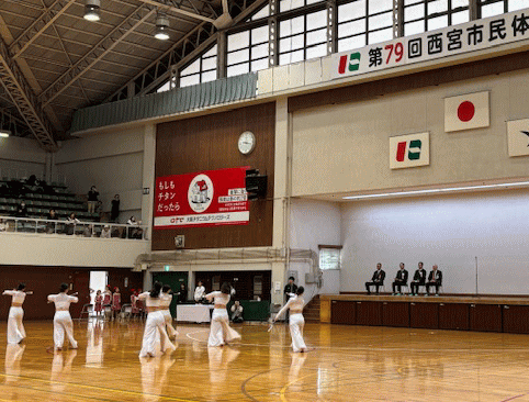 西宮バトン協会による公開演技